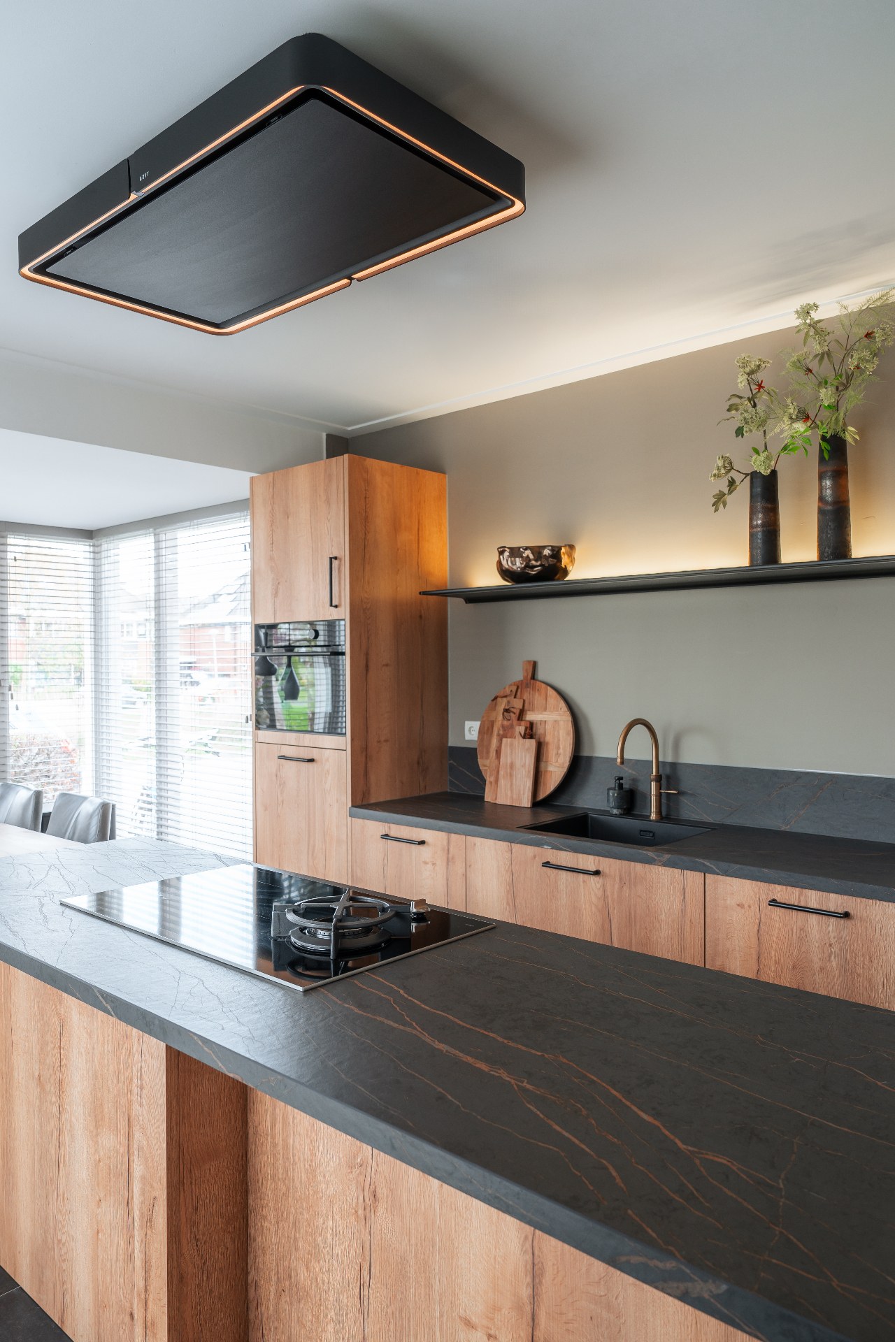 Keuken, Eiken goud bruin & Laurent mat — beeld 2