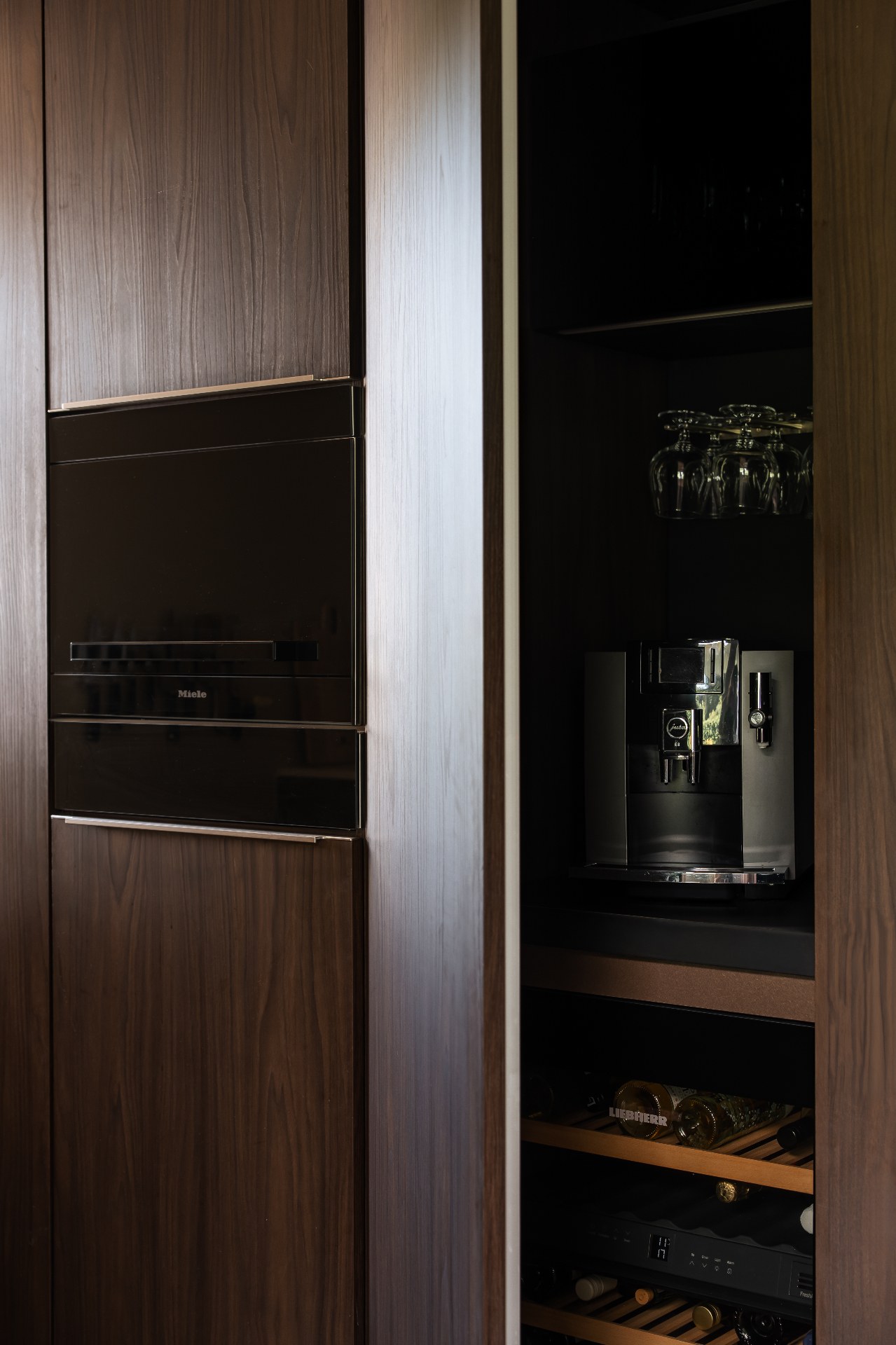 Decolegno & Mahal royal - Wijn & koffie corner — beeld 3