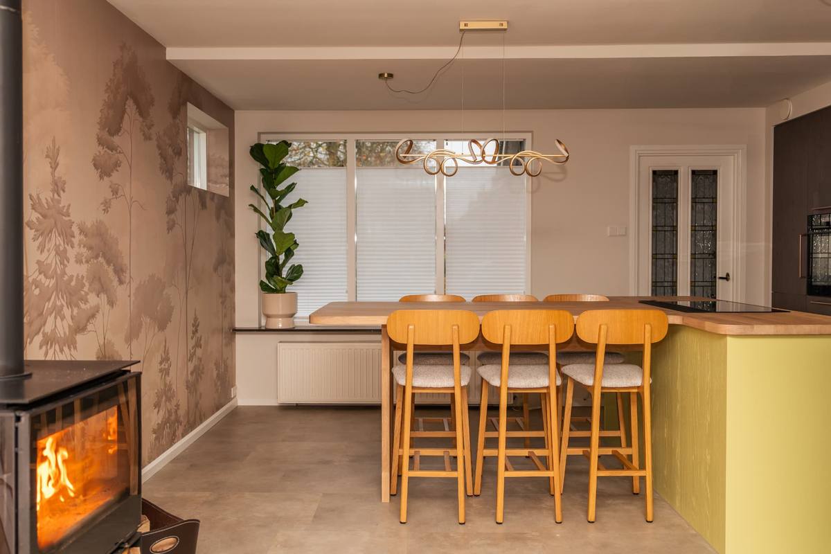 Donkere eik & Terazzino glans - Eiland met tafel - Op kleur gespoten — beeld 9