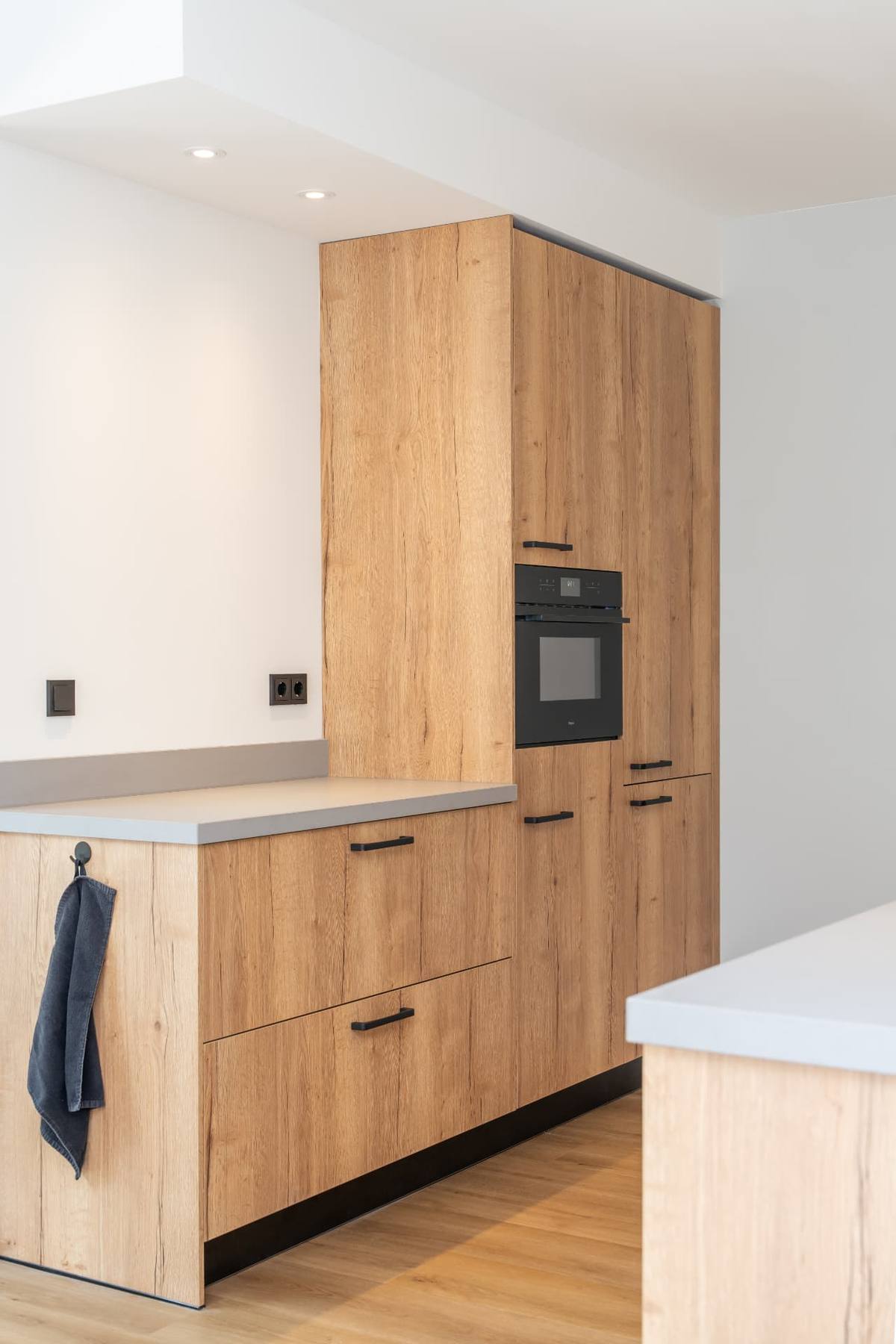 Hout & betonlook - plafond afzuiging — beeld 4