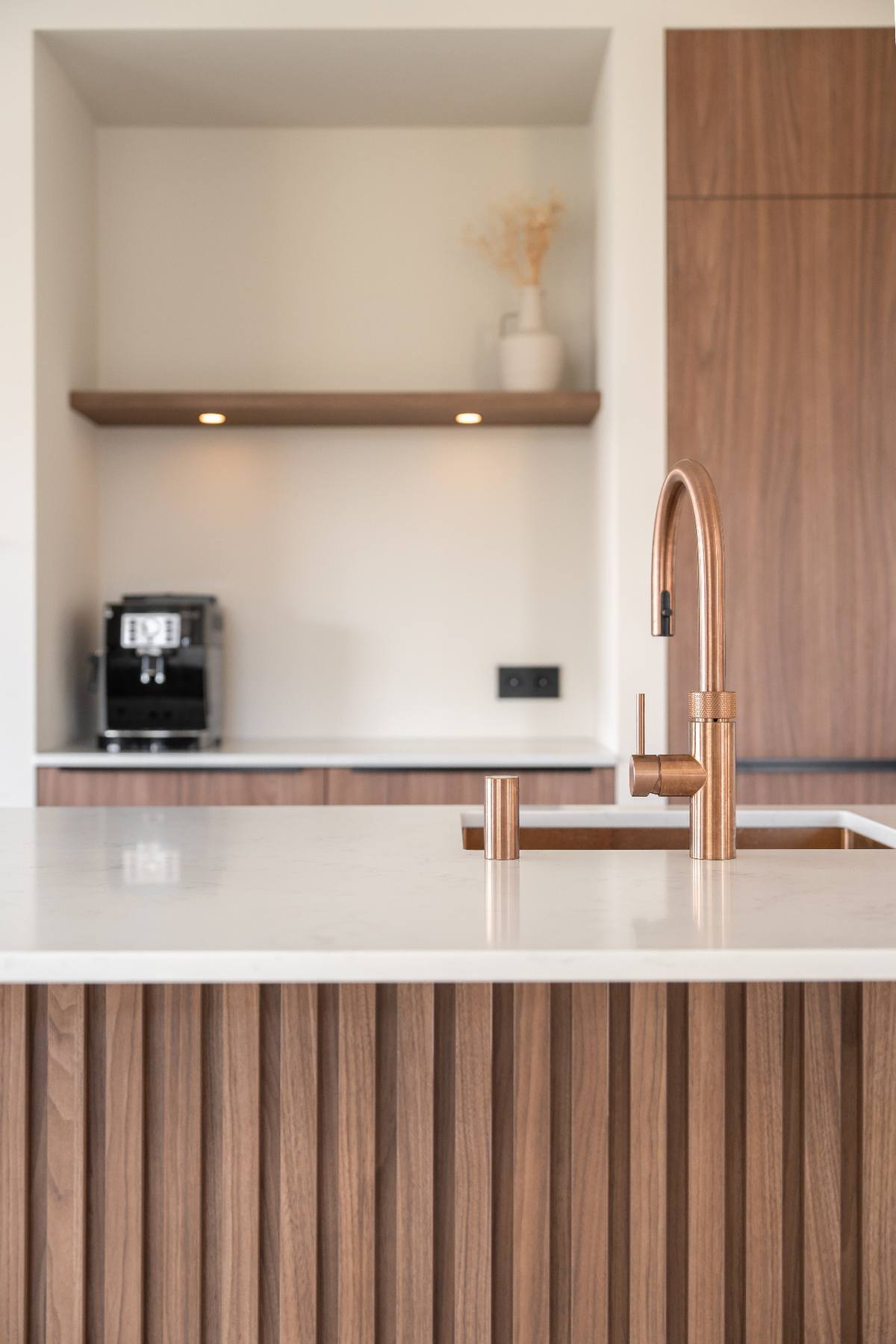 Keuken - Scandinavisch - Hout fineer latten & Composiet — beeld 3