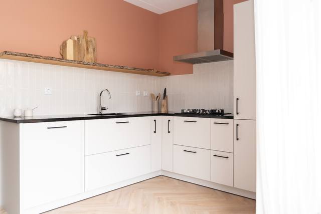 keuken renovatie - losse hoge kasten - Kasjmier — foto 2