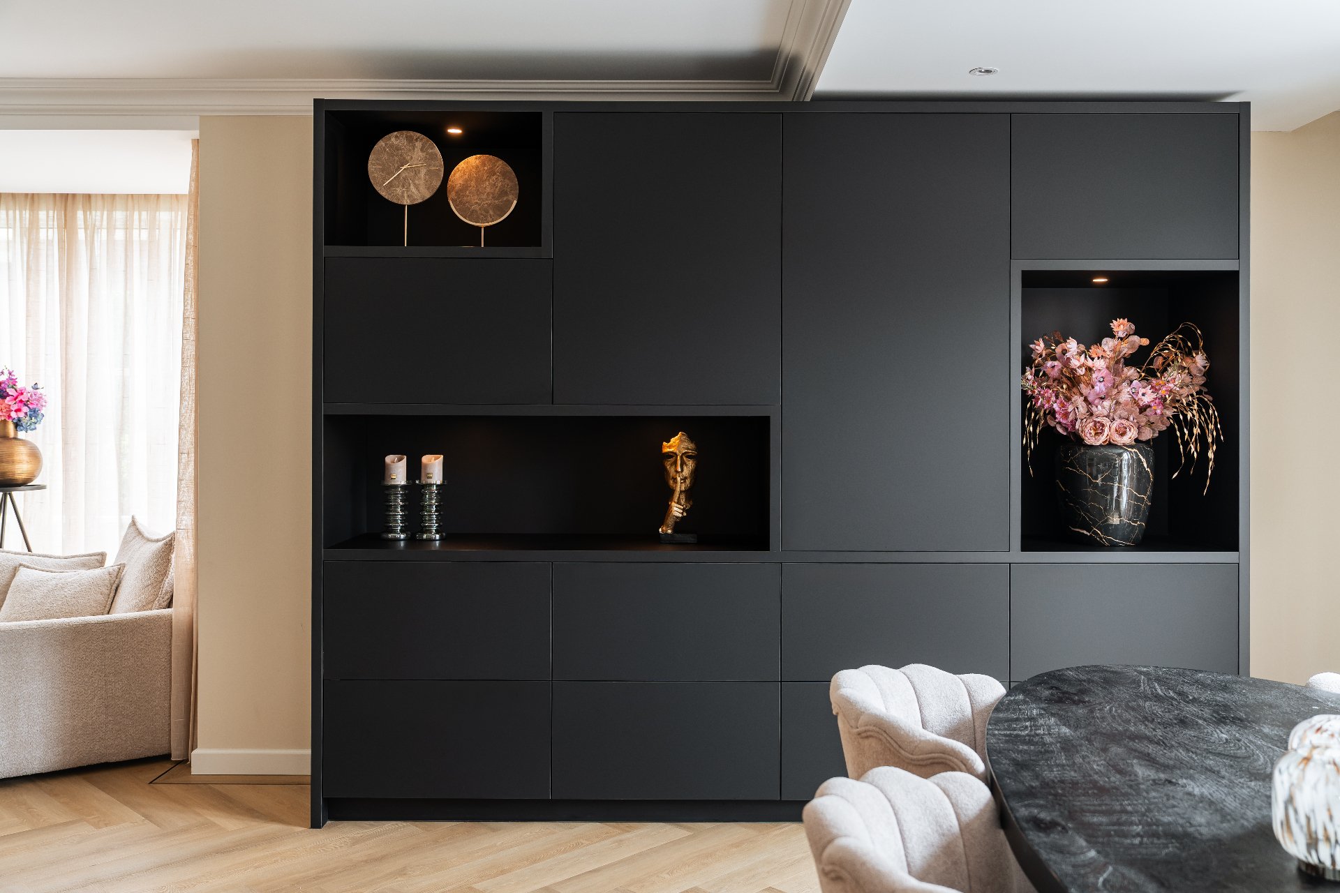 Wand kast - Mat zwart met haard & TV