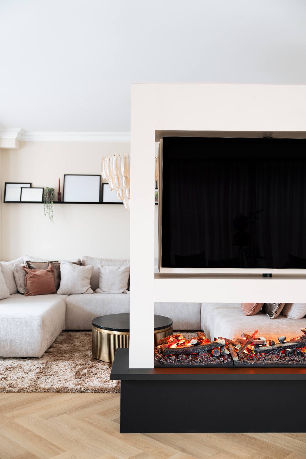 Wand kast - Mat zwart met haard & TV — beeld 6