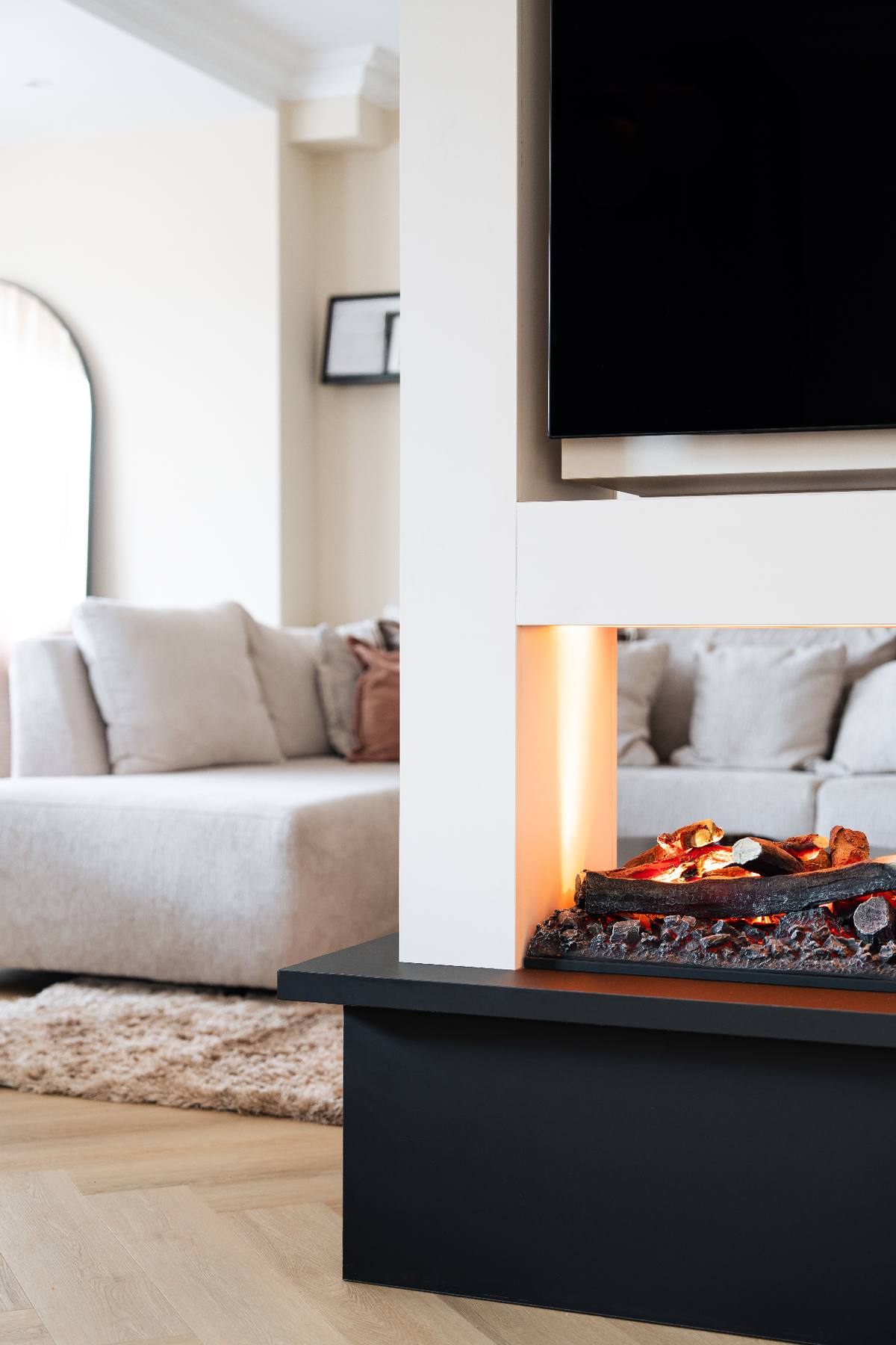 Wand kast - Mat zwart met haard & TV — beeld 7