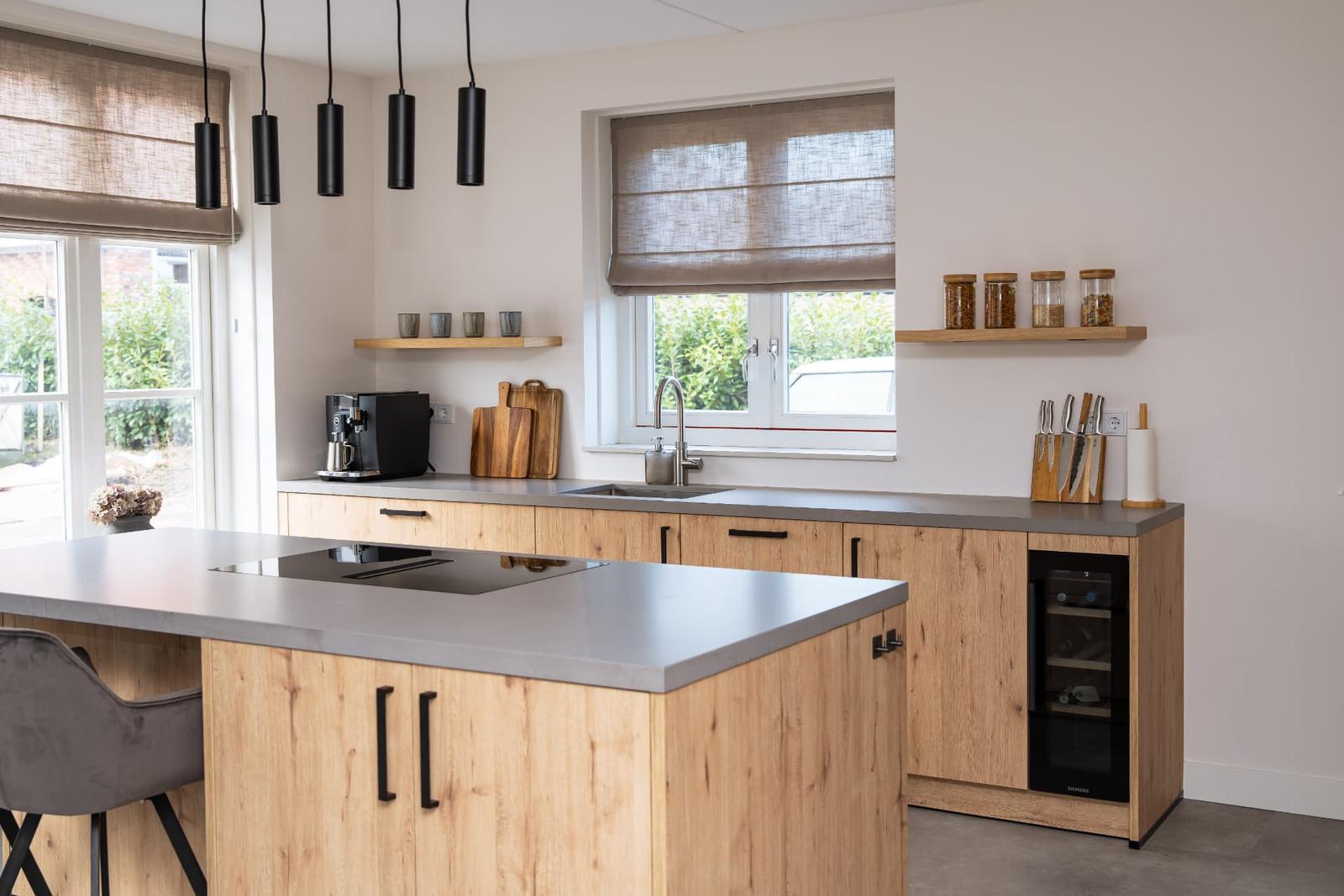 Wild eiken & Smoked concrete velvet - met wijnklimaatkast